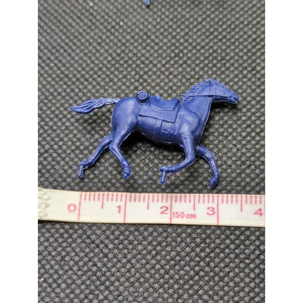 (26) Horse Cavalry Miniatures 1/72 Scale